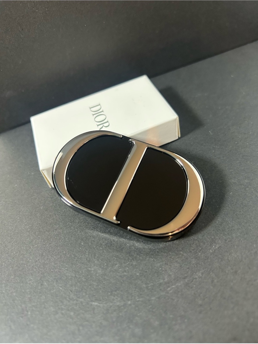 Dior beauty phone holder